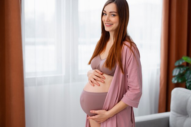 Jak wybrać odpowiednią bieliznę podczas ciąży i laktacji?